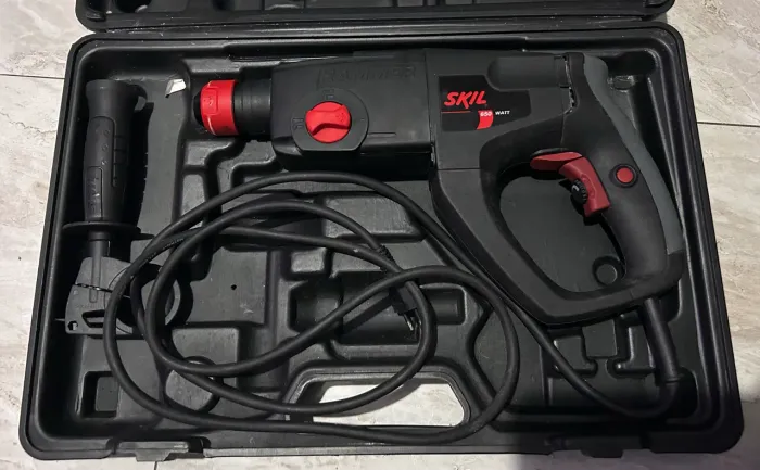 Furadeira de Impacto Skil - 650W