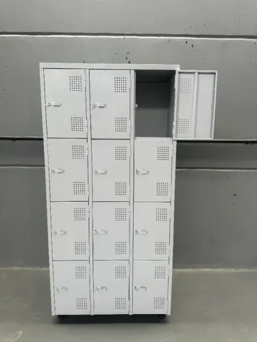 Roupeiro de Aço 12 Portas para Cadeado Novo - Steelon Móveis