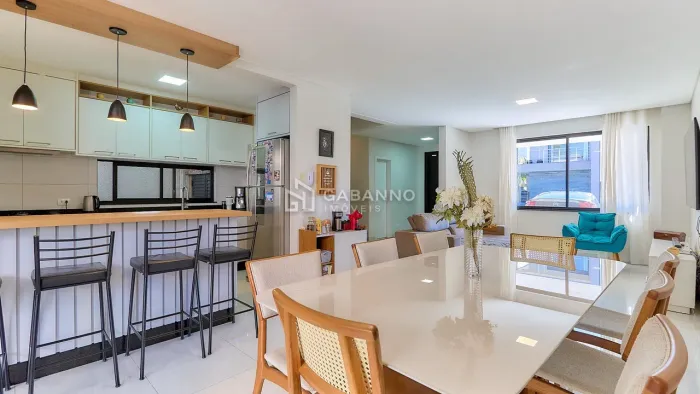 Sobrado de Alto Padrão com 161,71m² no Califórnia Condominium Club no Umbará
