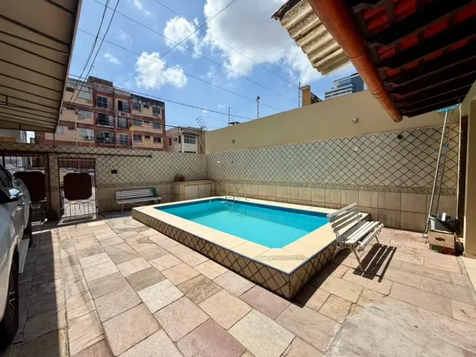 Casa Batista Campos - 5 Quartos ( Sendo 3 suítes) - Batista Campos