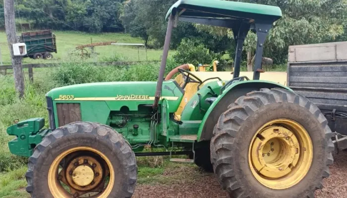 Trator John Deere 5603