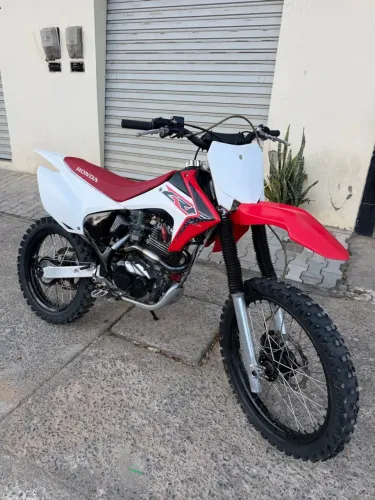 CRF 230 NOVA DEMAIS