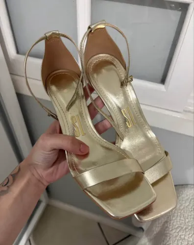 Sandália Santa Lolla