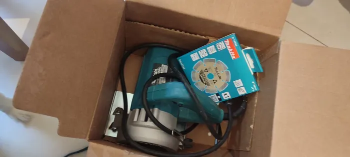 Makita 1.300w