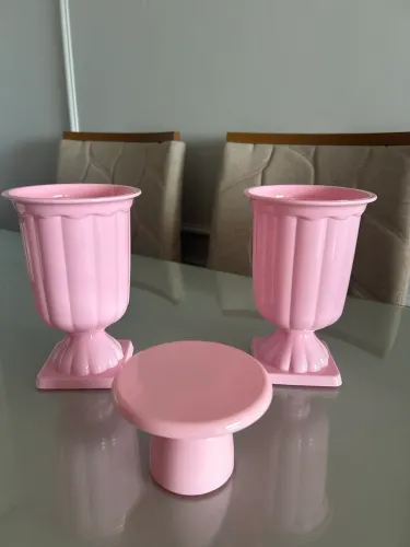 Kit 2 vasos gregos para decoração de festa e mini boleira 