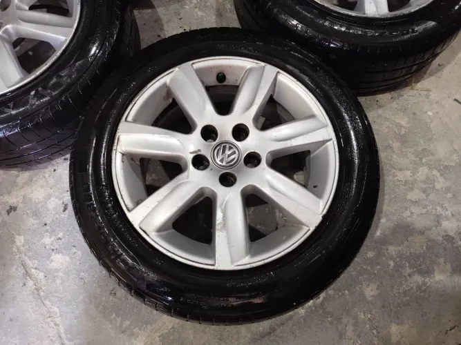 Rodas Aro 15" Volkswagen 5x100 - polo/Fox/Virtus. Com Pneus. Aceito Cartão.