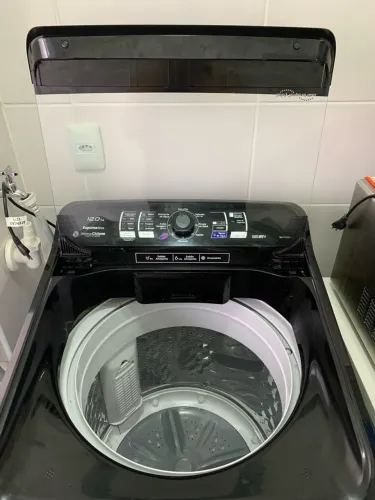 Máquina de Lavar 12kg - 110V - Ótimo Estado