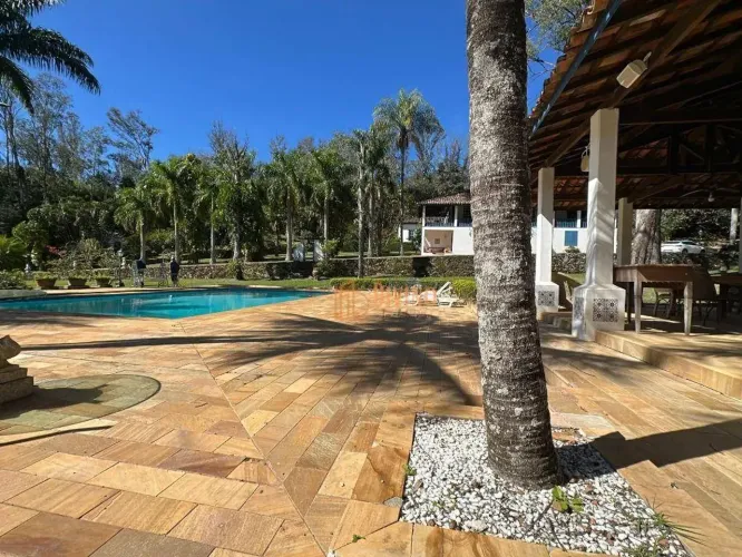 FAZENDA CENTENÁRIA CINEMATOGRÁFICA , 40alqueires por R$ 19.000.000 - (Amparo divisa com Se