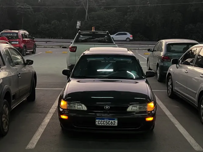 Toyota Corolla LE 1.8 1995