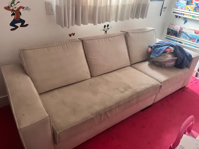 Sofá 3 lugares bege