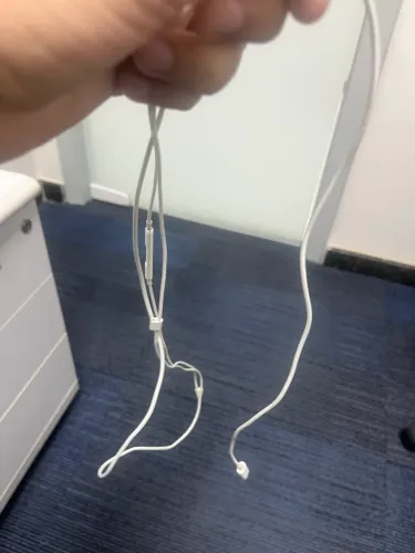 Fone de Ouvido com Fio e Microfone Conector Lightning
