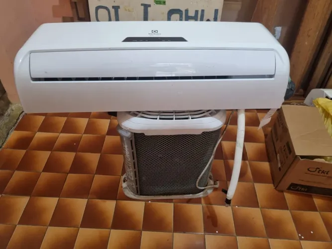 Ar condicionado 18.000 BTU Electrolux