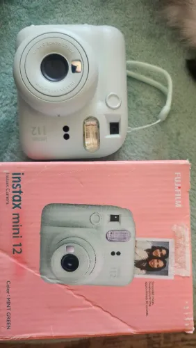 Máquina fotográfica insta mini 12 tipo polaroid