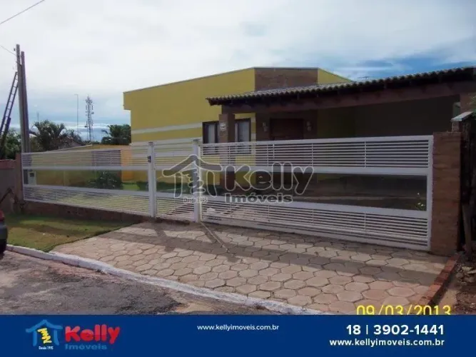 Casa para Venda em Nova Guataporanga, Centro, 3 dormitórios, 1 suíte, 3 banheiros, 4 vagas