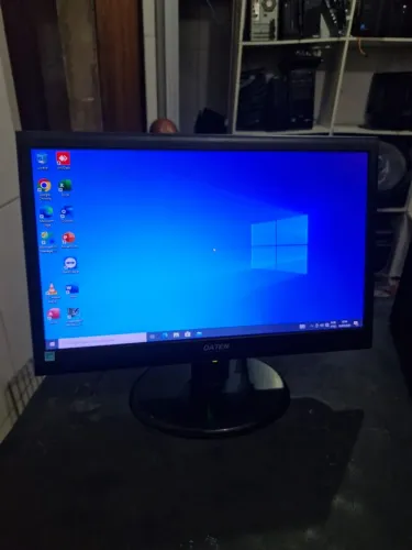 Monitor AOC / DATEN 19 pol LED EM PERFEITO ESTADO