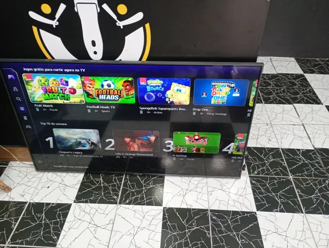 Vendo Smartv LG 50 polegadas 4k borda infinita com.comando de voz R$ 1950,00