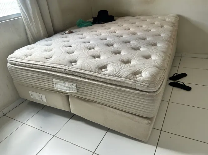 Cama queen