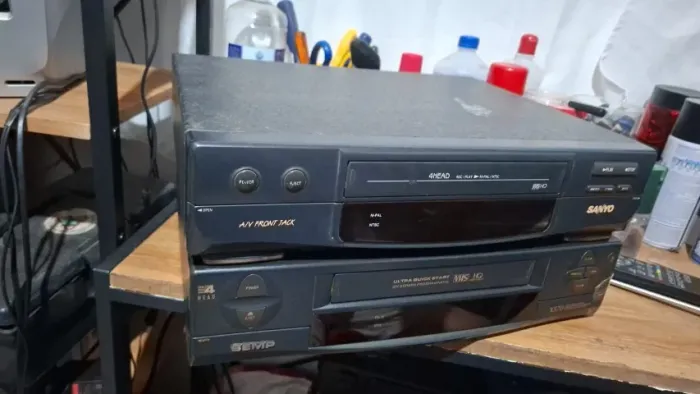 SUCATAS PARA VENDA SEMP X570 E SANYO VHR9422 PARA PEÇAS