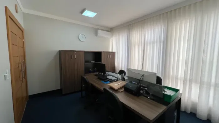 SALA COMERCIAL no centro de Maringá!! 75m2 com 3 salas, 2 bwc, 1 copa
