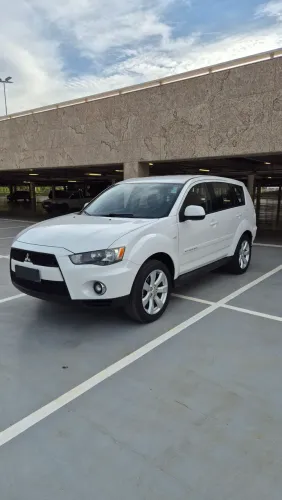 Mitsubishi Outlander 2.4 16V 170cv Aut. 2011