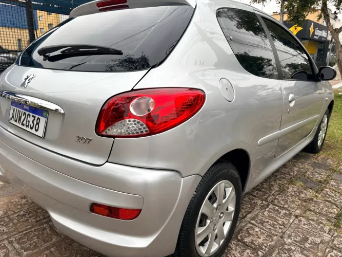 Peugeot 207 XR 1.4 Flex 8V 3P 2012