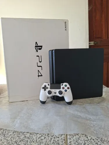 Playstation 4 slim 1tb