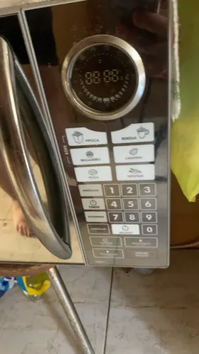 Vende-se microondas para retirada de peças