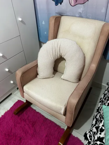 Cadeira de amamentação 