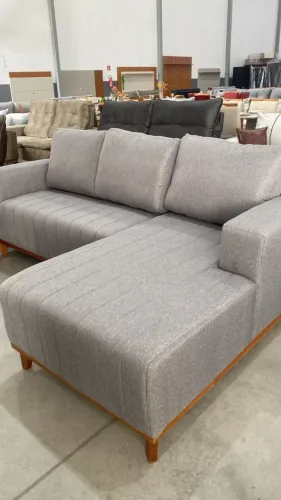 SOFA 3 LUGARES COM CHAISE