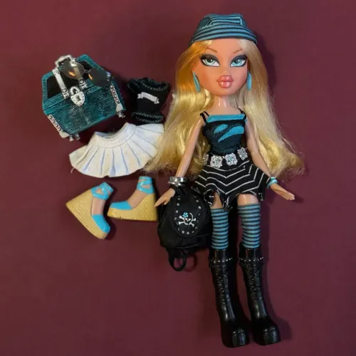 Boneca Bratz Cloe Treasures (ler descrição)