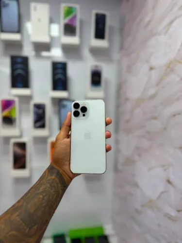 iPhone 13 Pro Max - 128GB TELA NOVA ? 2.399