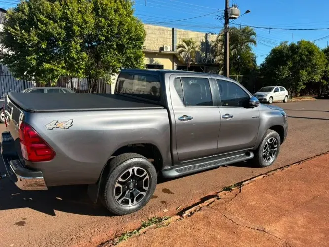 Toyota Hilux CD SRV 4X4 2.8 TDI Diesel Aut. 2021