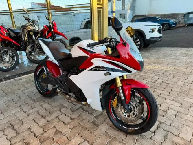 HONDA CBR 600F 2012