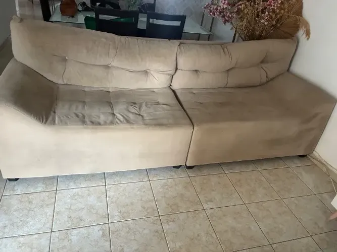 Conjunto de sofá e puff 