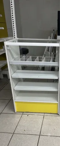 4 - balcão de farmácia moveis