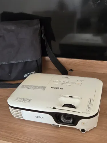 Projetor Epson PowerLite X14+ 3000 Lumens HDMI 3LCD - Impecável na Bolsa