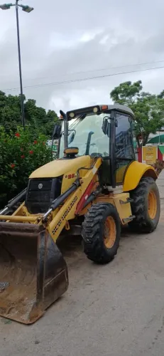 Retroescavadeira B95B