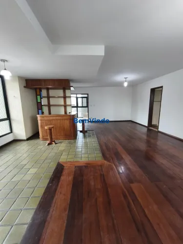 Apartamento 3 quartos, 180m² com piso em madeira e 2 vagas Itaigara, Salvador