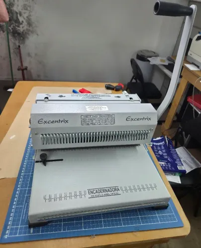 Encadernadora Manual Excentrix