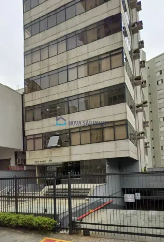 Sala Comercial próximo ao Metrô Saúde
