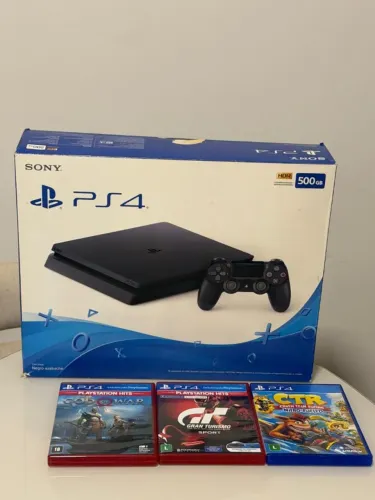 Playstation 4 (500gb) + 2 manetes + 3 jogos