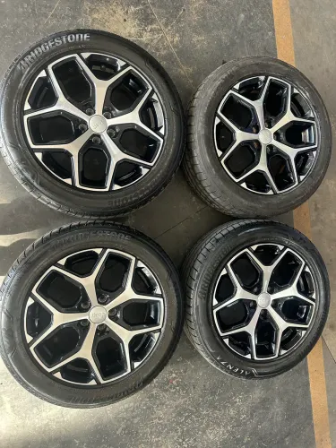 Rodas 18 jeep compass, renegade, commander e Fiat toro+ Pneus Bridgestone 