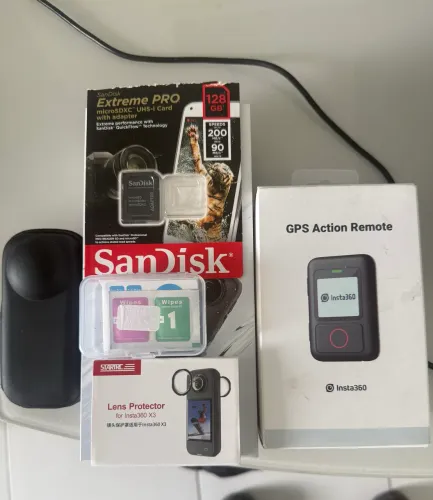 Insta360 X3 + GPS Remote + SanDisk Extreme PRO 128GB | Impecável