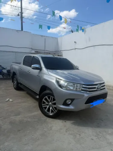 Toyota Hilux CD SRV 4X4 2.8 TDI Diesel Aut. 2017