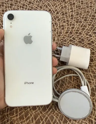 iPhone XR 128gb Branco