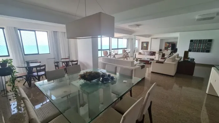 Apartamento Solar Atlântico  300m² de puro conforto com vista permanente para o mar
