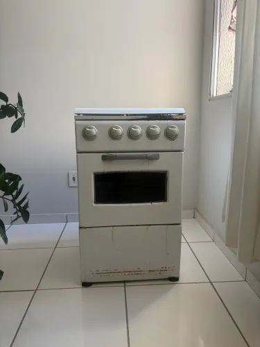 Fogão 4 bocas marca Dako