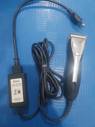Máquina de Tosa Oster A6 Slim Profissional - Excelente Estado
