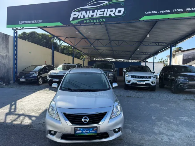 Nissan Versa SV 1.6 16V Flex Fuel 4P Mec. 2013