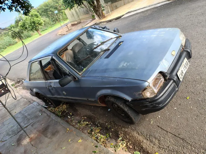 Ford Escort GL 1.6i / 1.6 (álcool) 1989